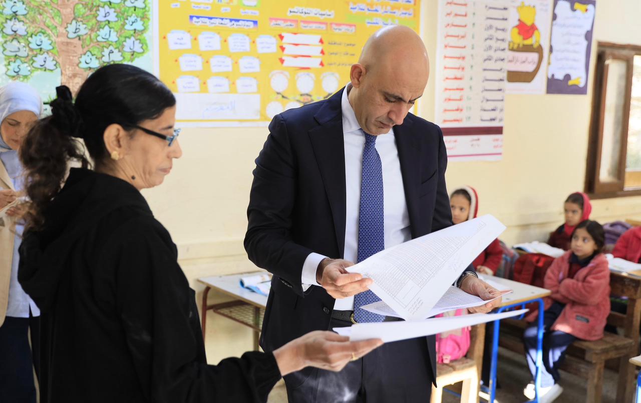 وزير التربية والتعليم يفاجئ مدارس البدرشين والصف بالجيزة)