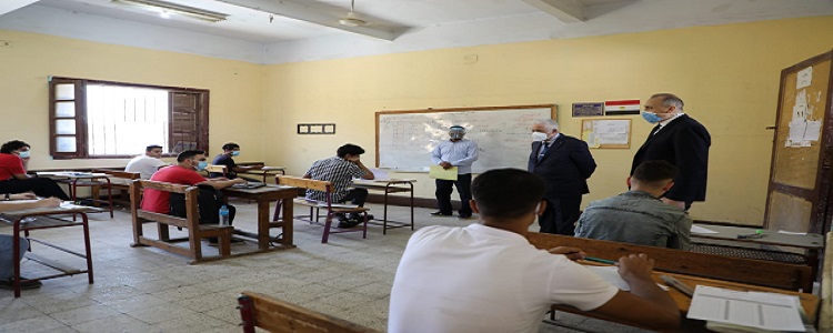 وزير التربية والتعليم يتفقد سير امتحانات الثانوية العامة بلجان السيدة زينب