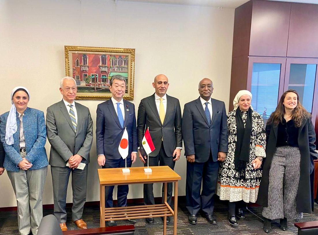 Minister of Education Meets Chairman of the Education and Culture Committee in the Japanese Parliament)