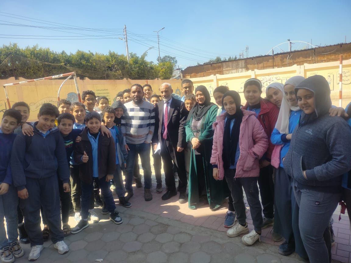 ورش عمل للتوعية بترشيد الكهرباء بالتعاون مع شركة البحيرة لتوزيع الكهرباء)