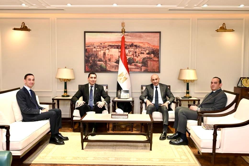 وزيرا التربية والتعليم والشباب والرياضة يبحثان سبل تعزيز التعاون)