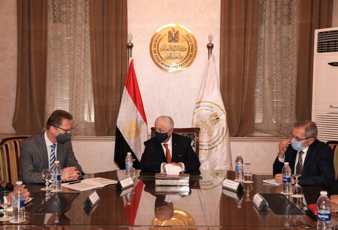 وزير التعليم وسفير ألمانيا بالقاهرة يبحثان توسيع أوجه التعاون المستقبلية لتطوير التعليم قبل الجامعي