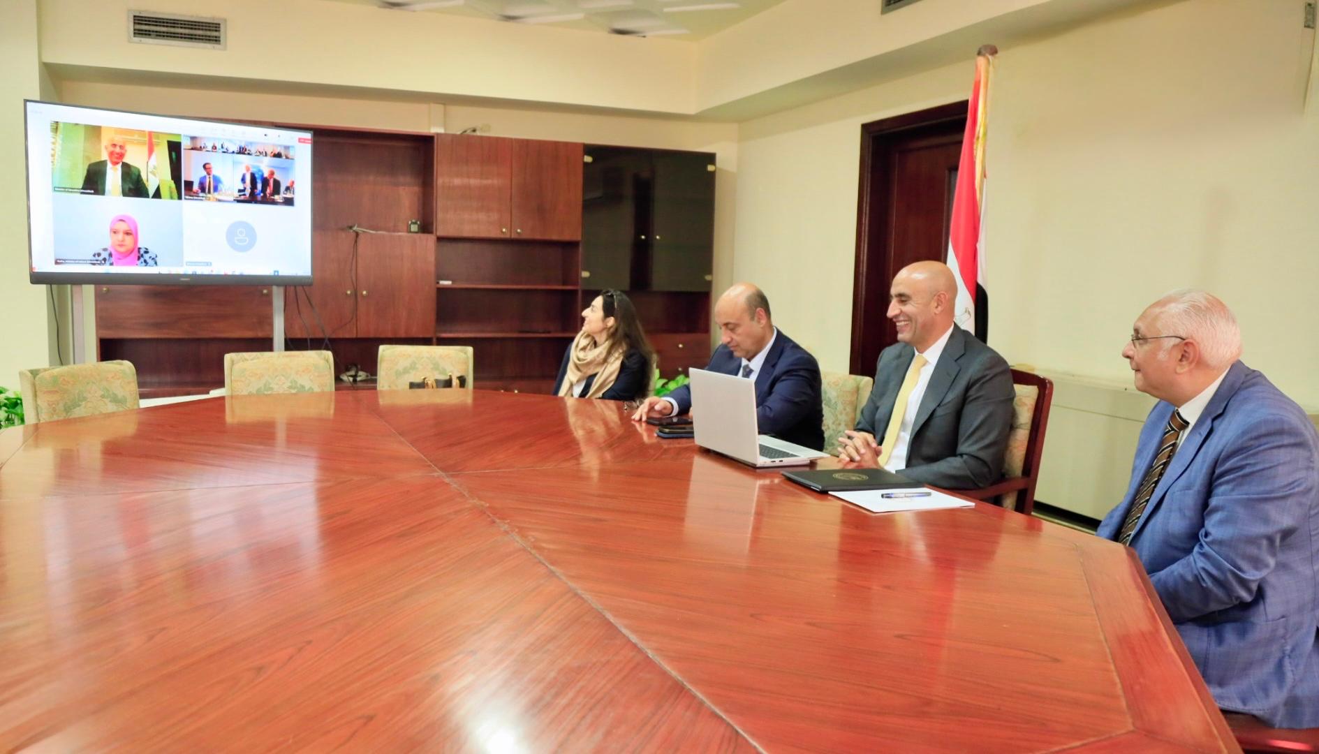 Minister of Education witnesses via video conference between the Ministry of Education and the German State of Bavaria