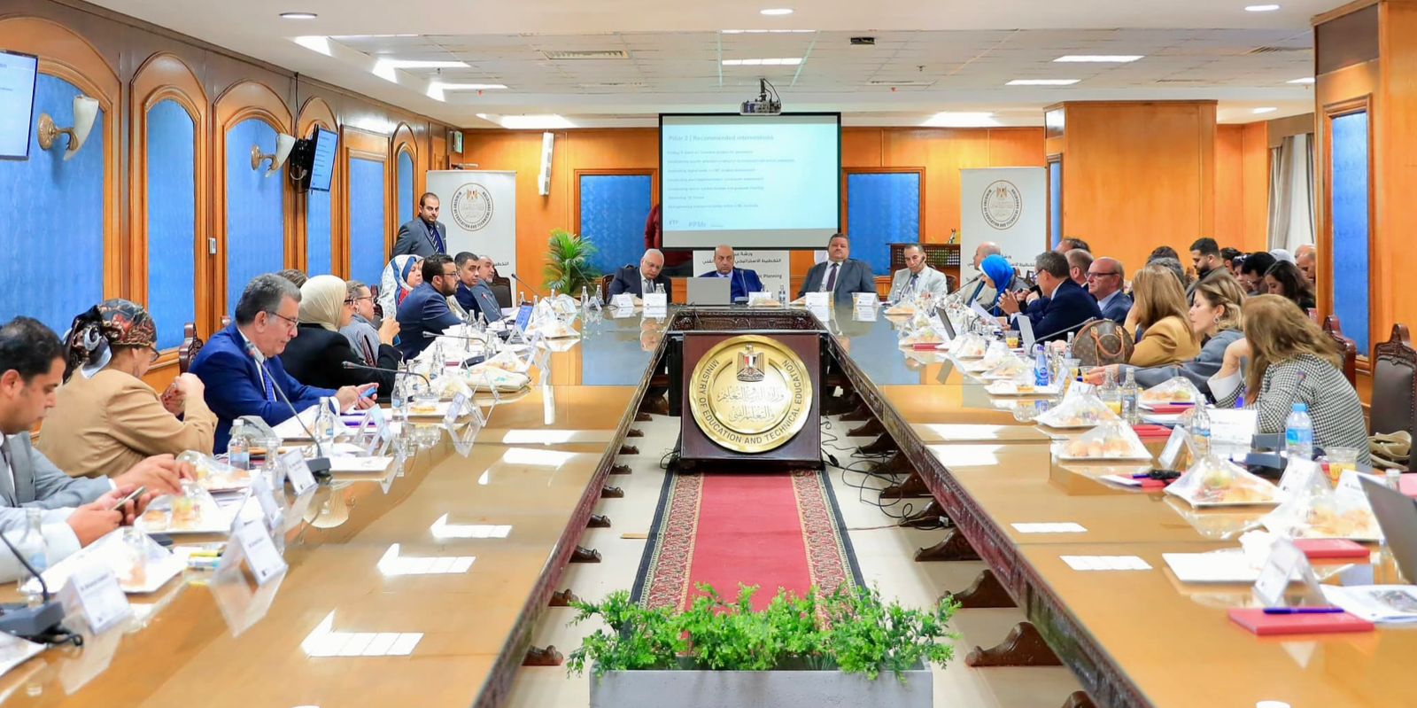 وزارة التربية والتعليم تعقد ورشة عمل تحت عنوان "التخطيط الاستراتيجى للتعليم الفنى ٢٠٢٤")