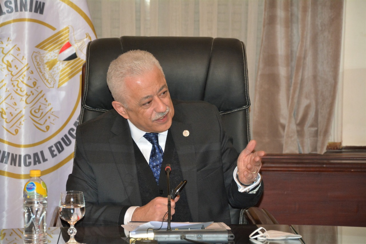 وزير التربية والتعليم يعتمد جدول امتحانات الدبلومات الفنية (الدور الثاني))