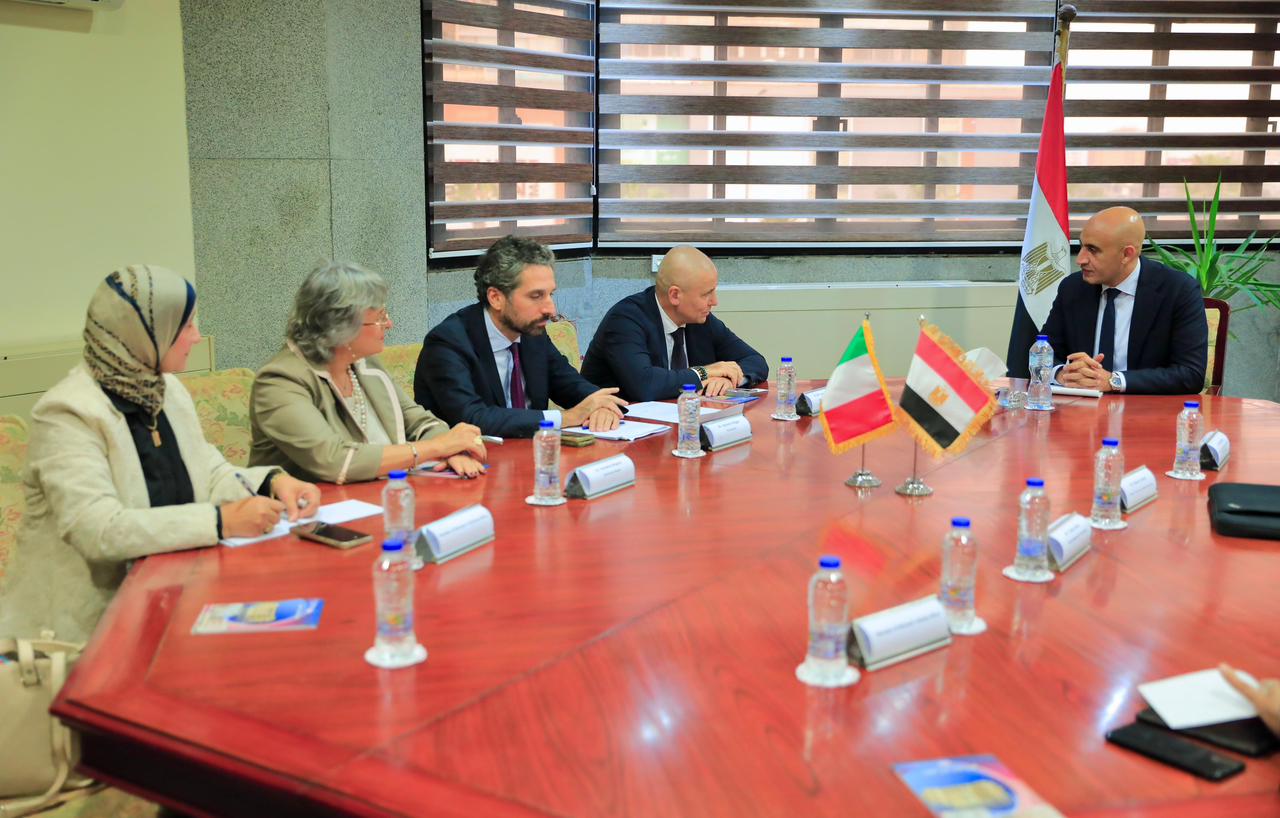 وزير التربية والتعليم يلتقي السفير الإيطالي الجديد بالقاهرة