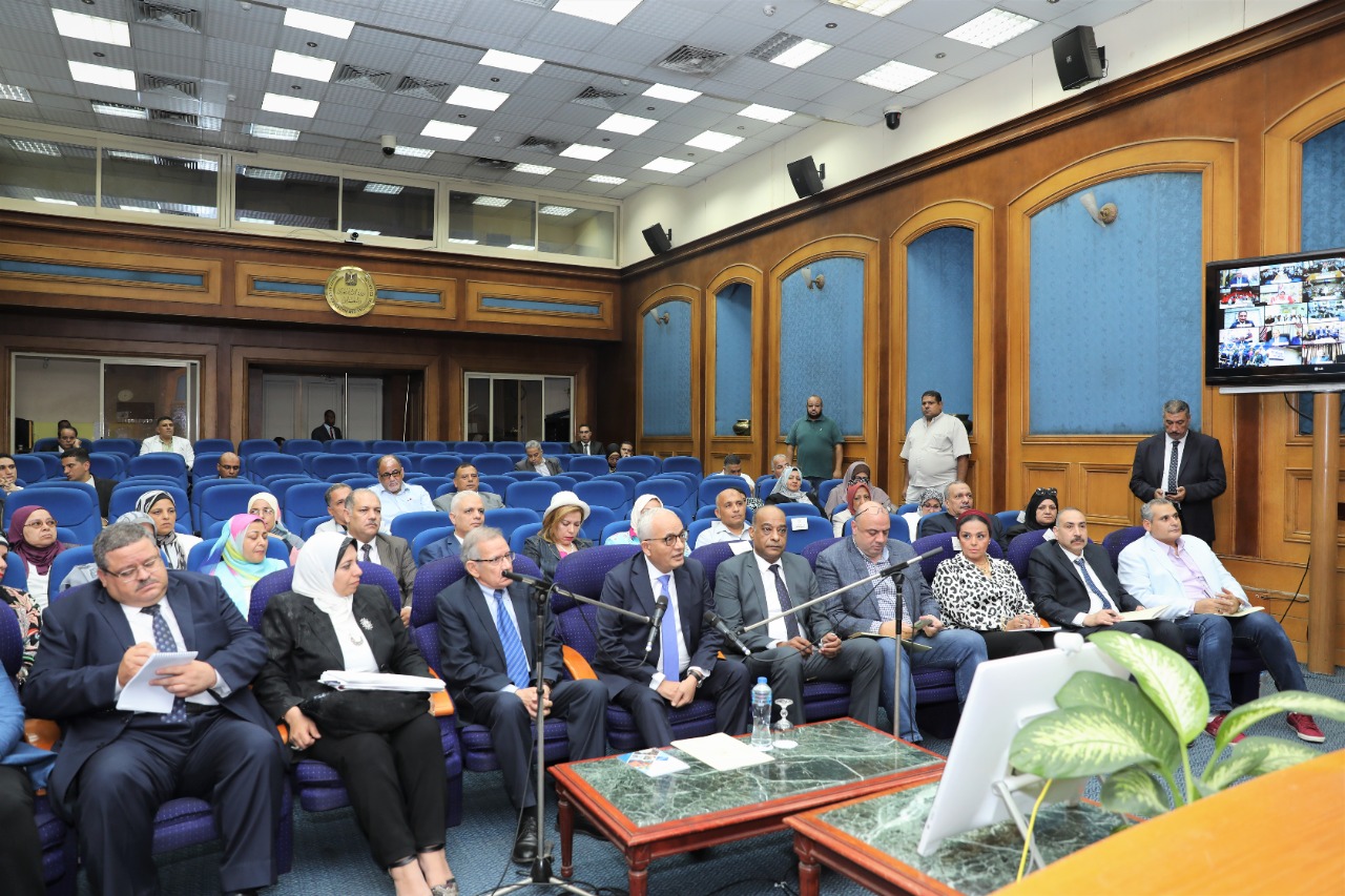 وزير التربية والتعليم يجتمع مع مديري المديريات التعليمية؛ لمناقشة الاستعدادات النهائية للعام الدراسي الجديد 2022-2023