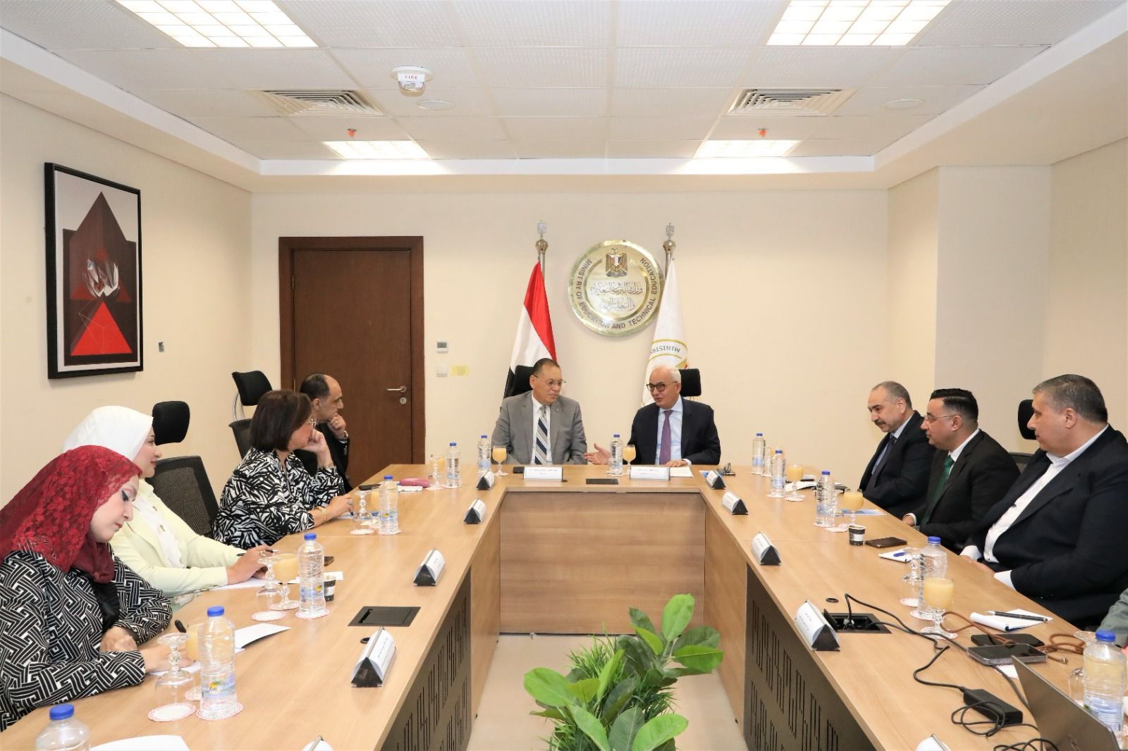 وزير التربية والتعليم يترأس اجتماع مجلس إدارة مركز العاشر من رمضان لذوي الإعاقة لمناقشة آليات التشغيل وتعظيم الاستفادة من المركز)