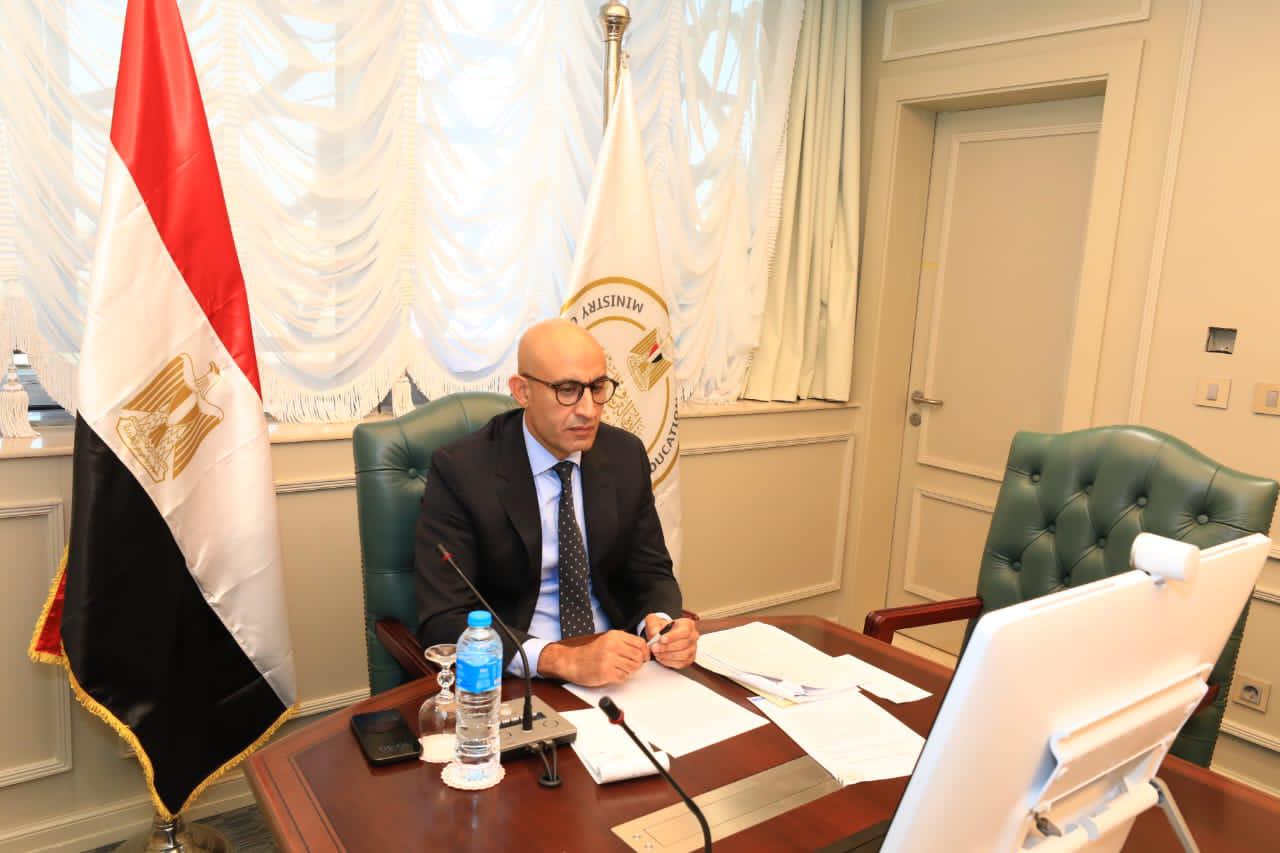 he Minister of Education participates in the meeting of the Supreme Supervisory Committee of the Arab Model for Quality and Excellence