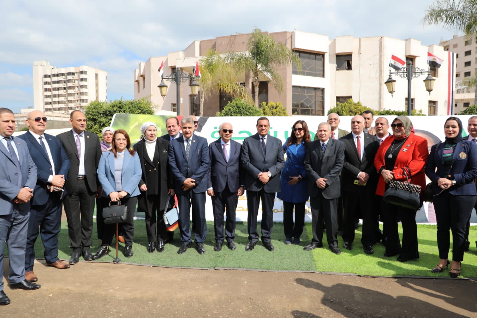 At the beginning of her visit to Buhaira Governorate The Ministers of Education and Local Development inspect the Handicrafts Handicrafts Exhibition)