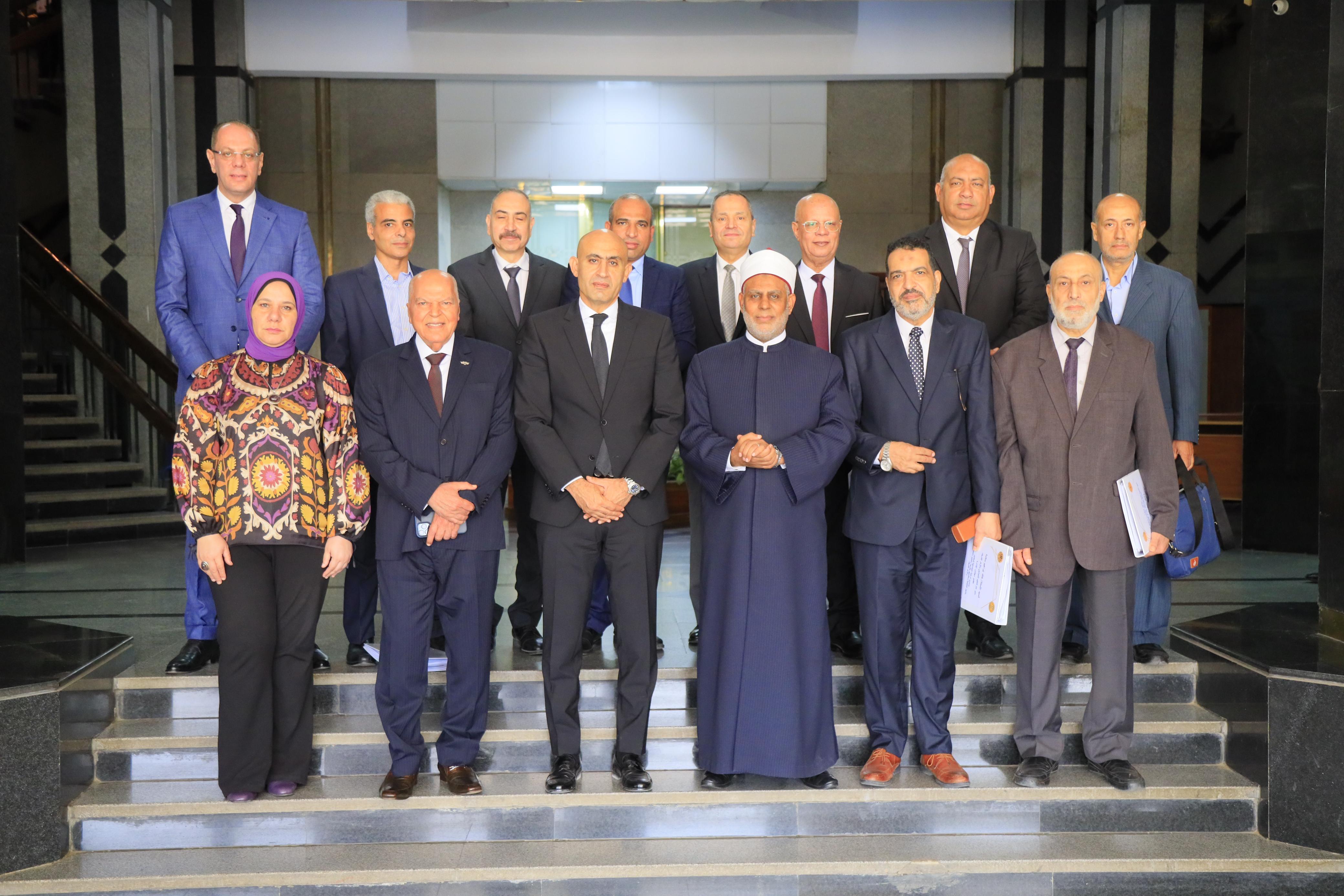 The Minister of Education announces the start of activating the role of the Social Welfare Fund)