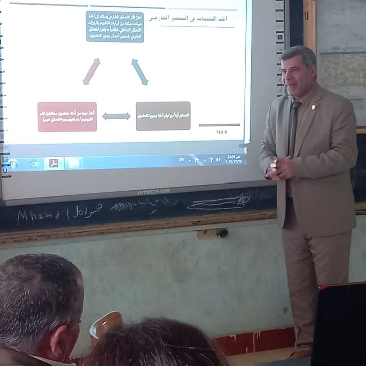 "التعليم": رفع قدرات 2900 معلم وموجه على أعمال التحقق الخارجي بجميع المحافظات)