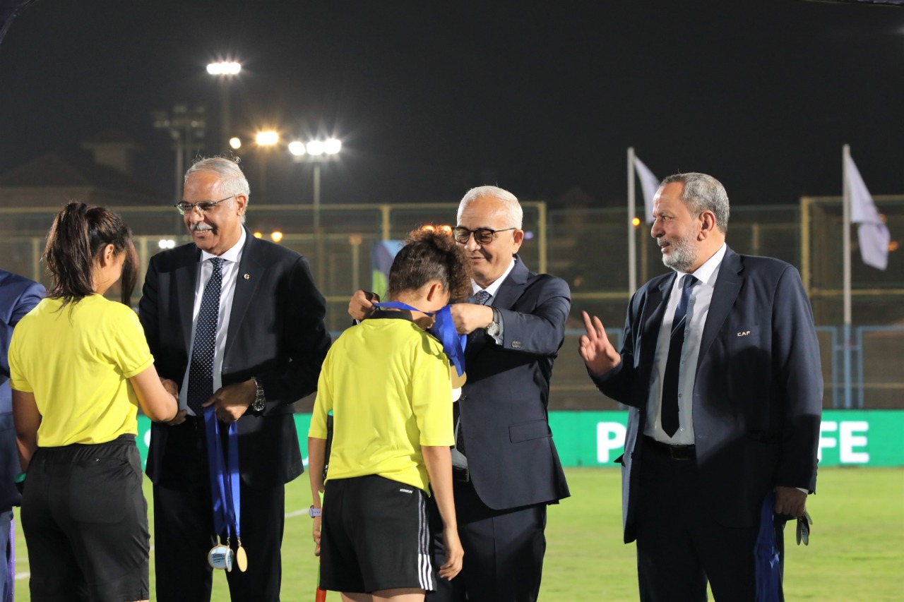 وزير التربية والتعليم يشهد الحفل الختامي لبطولة دوري شمال إفريقيا للمدارس