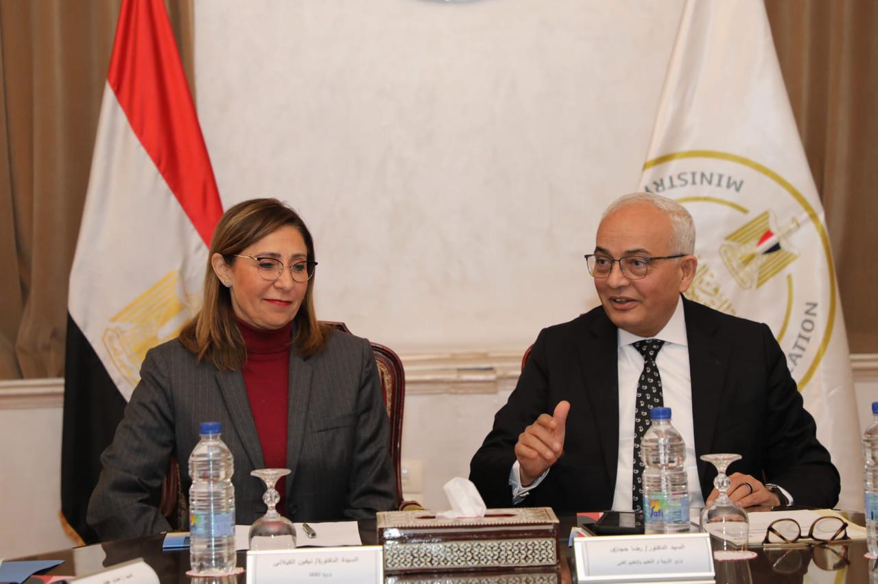 The Ministers of Education and Culture discuss means of cooperation between the two ministries)