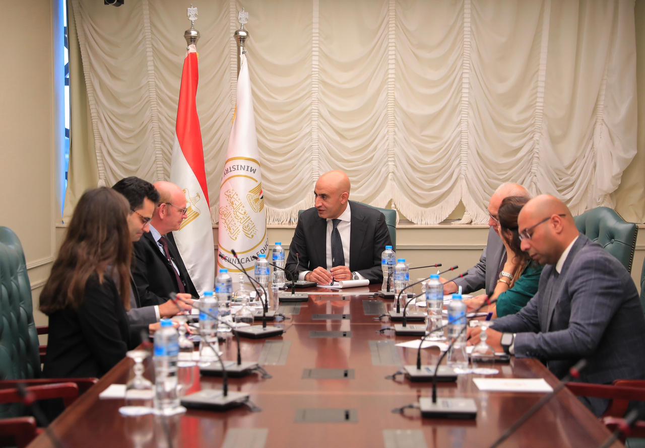 وزير التربية والتعليم يلتقي بوفد الوكالة الألمانية للتعاون الدولي "GIZ"